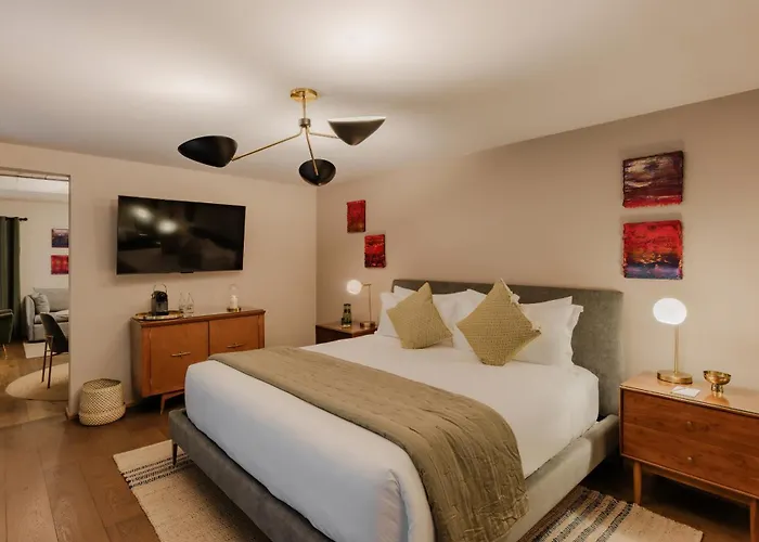 Casa Seis Siete Pensión 4*